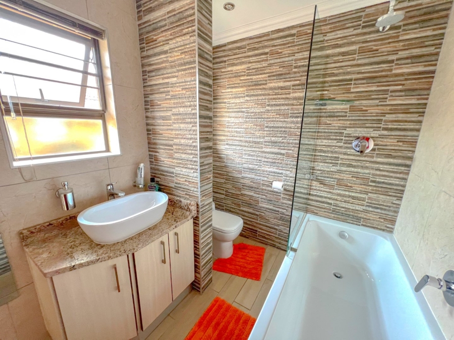 3 Bedroom Property for Sale in Louterwater Free State